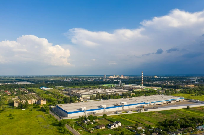 industrial IT software services, AI industrial ERP, industrial intelligence IA, manufacturing ERP MES MRP, utility asset work order software, EPC project procurement software, oil and gas maintenance software, logistics warehouse fleet systems, datacenter operations ITSM, ISO ESG compliance software